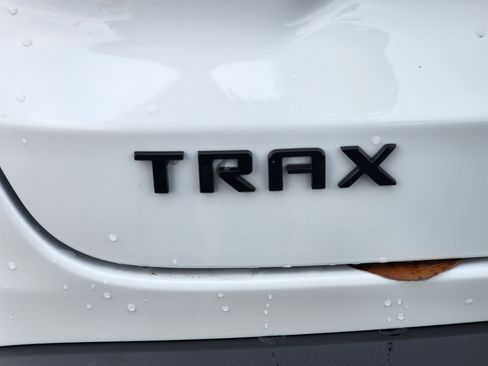 New 2026 Chevrolet Trax RS w/ Sunroof Package image 10
