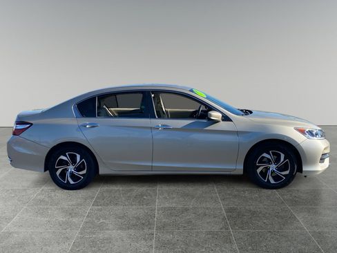 Used 2016 Honda Accord LX image 6