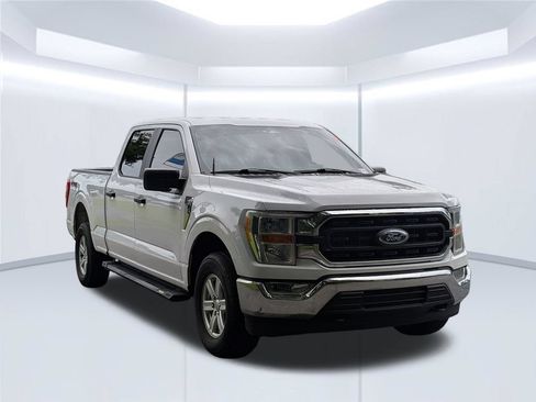 Used 2022 Ford F150 XLT w/ Trailer Tow Package AWD/4WD image 8