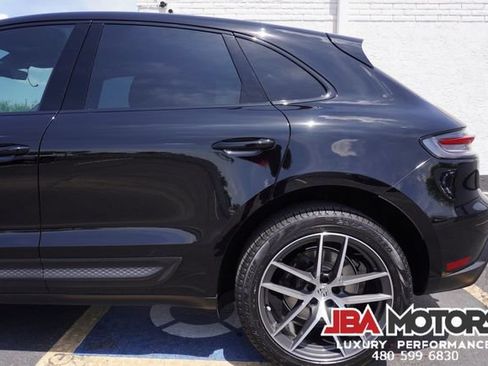 Used 2024 Porsche Macan AWD/4WD image 46
