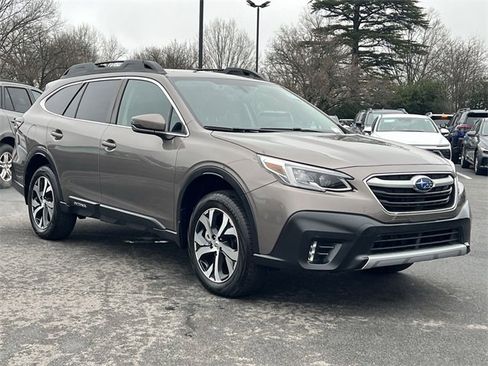 Certified 2022 Subaru Outback Limited image 32
