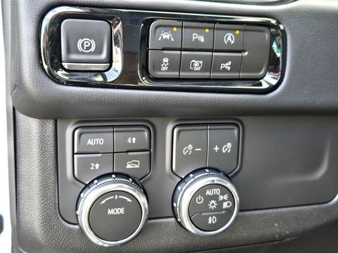 New 2026 GMC Yukon Elevation w/ LPO, Get Active Package image 20