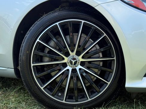 Used 2019 Mercedes-Benz C 300 Sedan image 25