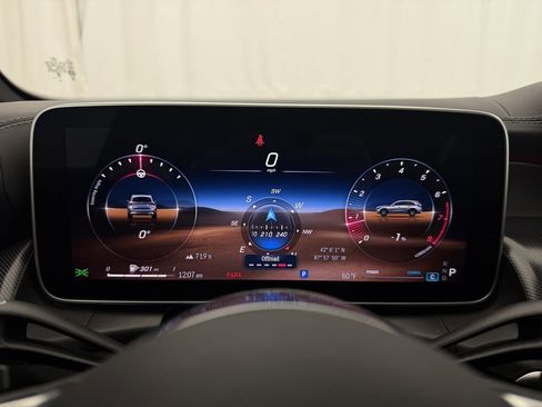 Used 2024 Mercedes-Benz GLC 300 4MATIC image 15