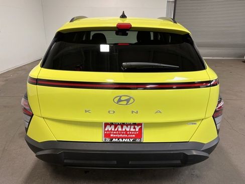 Used 2024 Hyundai Kona SEL image 4
