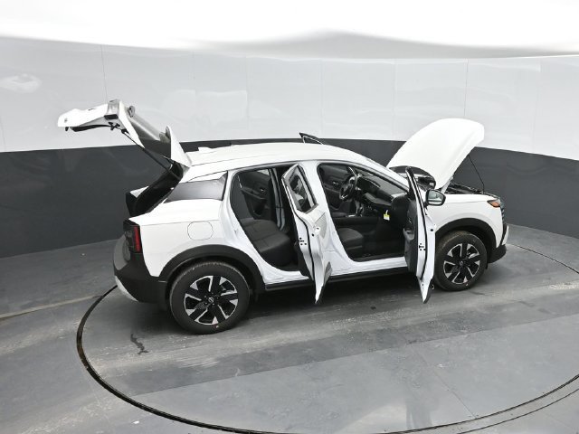 Used 2025 Nissan Kicks SV AWD/4WD image 51