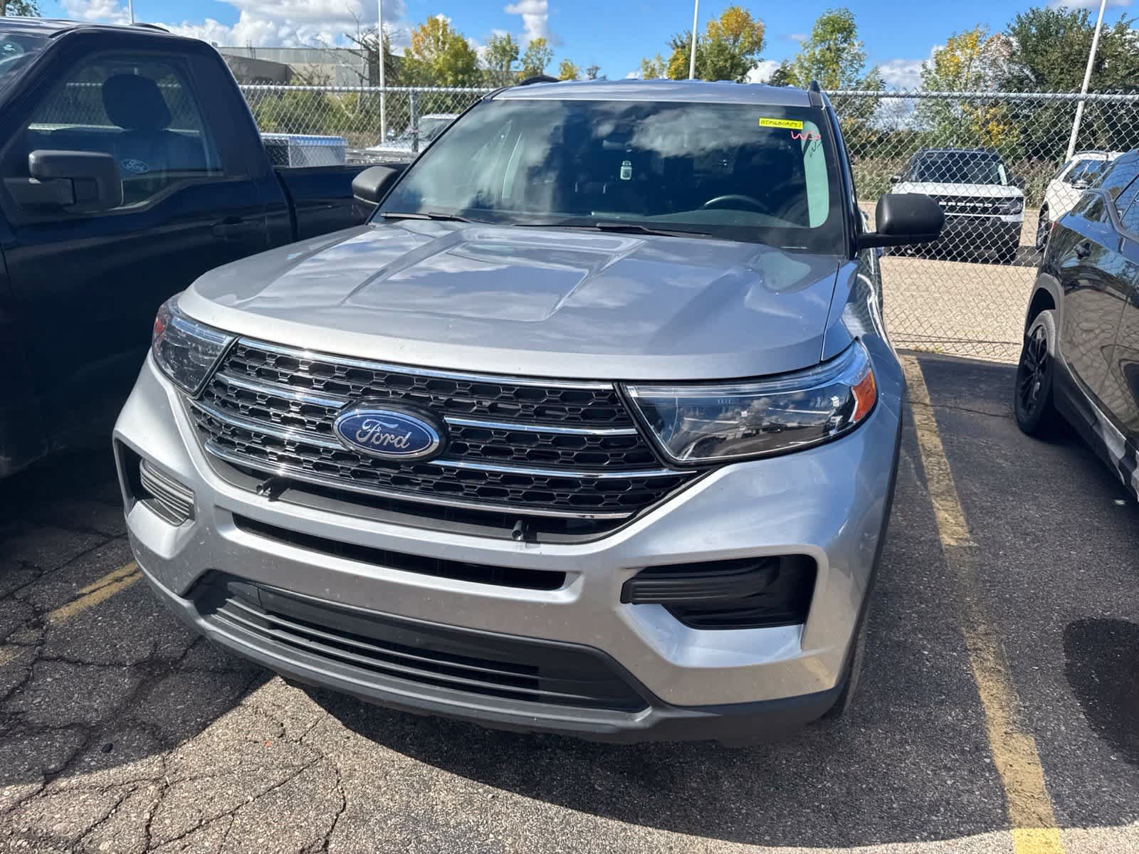 Used 2021 Ford Explorer XLT AWD/4WD image 24