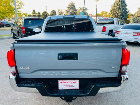 Used 2019 Toyota Tacoma SR5 image 4