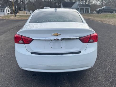 Used 2017 Chevrolet Impala LT FWD image 7