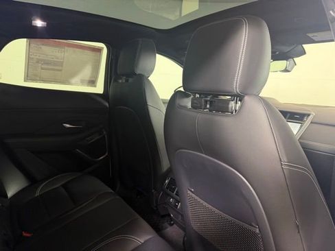 New 2024 Jaguar E-PACE R-Dynamic SE image 30