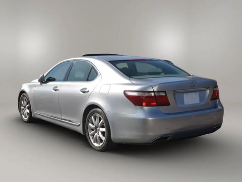 Used 2007 Lexus LS 460 image 9