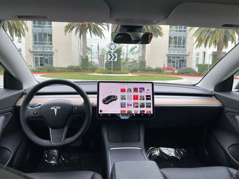Used 2022 Tesla Model 3 RWD image 11