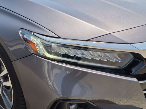 Used 2021 Honda Accord EX image 10