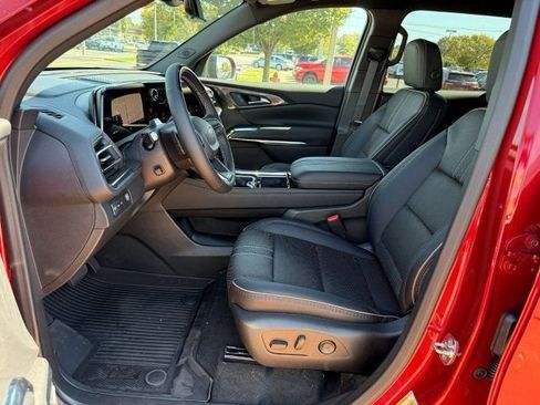 New 2026 Chevrolet Traverse High Country w/ LPO, Floor Liner Package FWD image 12