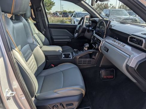 Used 2025 Toyota Tacoma 4x4 Double Cab Hybrid w/ Tow Tech Package image 31