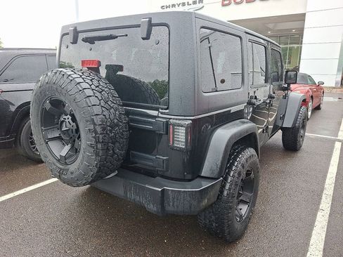 Used 2017 Jeep Wrangler Unlimited Sport w/ Quick Order Package 24S AWD/4WD image 5