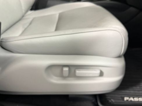 Used 2023 Honda Passport Elite image 8