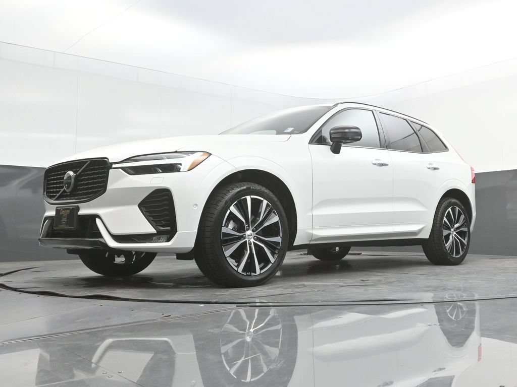 Certified 2024 Volvo XC60 B5 Ultimate w/ Protection Package Premier AWD/4WD image 30
