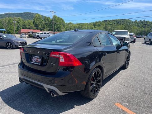 Used 2017 Volvo S60 T5 Dynamic w/ Vision Package FWD image 10