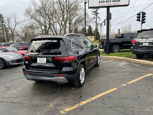 Used 2021 Mercedes-Benz GLB 250 4MATIC image 10