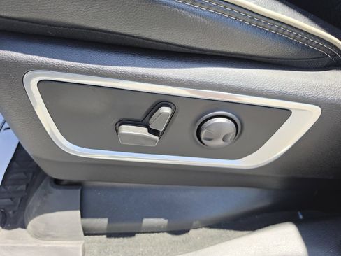 Used 2022 RAM 1500 Laramie RWD image 22