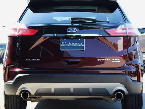 Used 2019 Ford Edge Titanium w/ Equipment Group 301A image 16