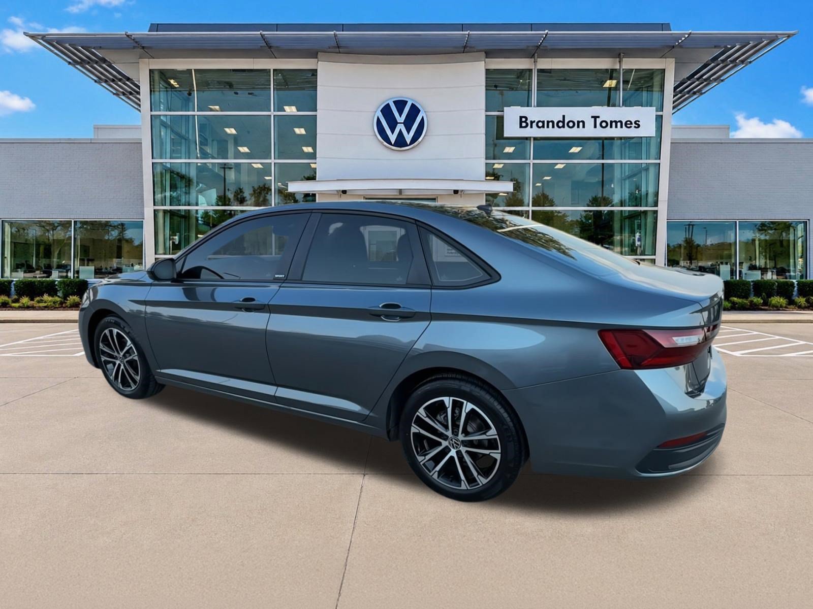 Used 2026 Volkswagen Jetta Sport FWD image 6