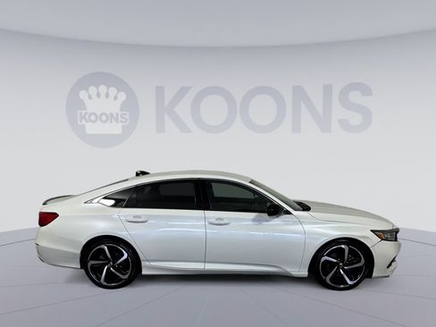 Used 2022 Honda Accord Sport image 8