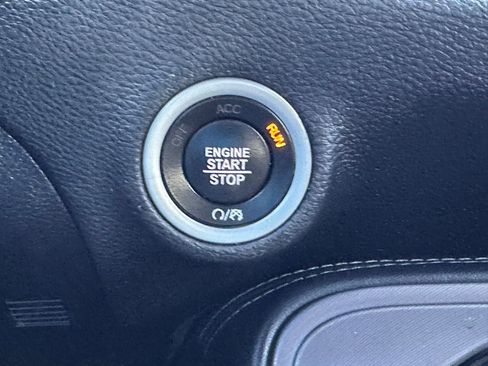 Used 2023 Dodge Challenger SXT image 30