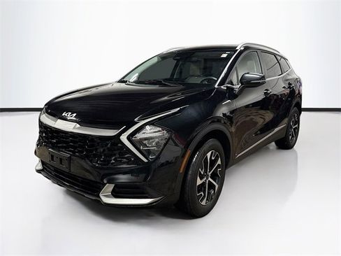 Used 2023 Kia Sportage EX image 3