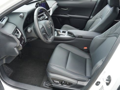 Certified 2025 Lexus UX 300h FWD w/ Accessory Package (Z2) image 13