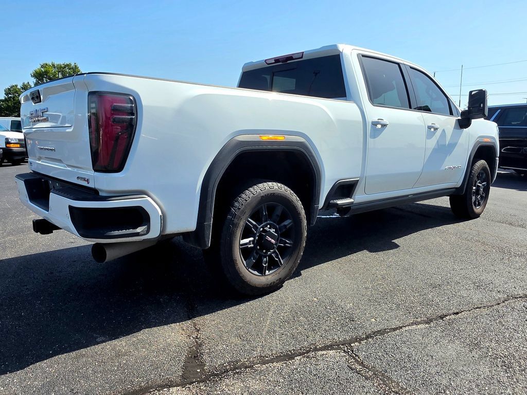 Used 2024 GMC Sierra 2500 AT4 w/ AT4 Premium Plus Package AWD/4WD image 14