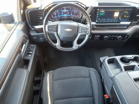 Used 2024 Chevrolet Silverado 2500 LT image 12