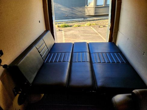 Used 2019 Mercedes-Benz Sprinter 2500 w/ Premium Plus Package image 26