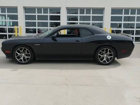 Used 2015 Dodge Challenger SXT Plus w/ Premium Sound Group RWD image 6