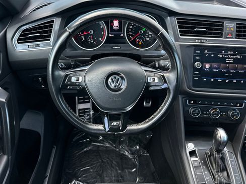 Used 2021 Volkswagen Tiguan SE R-Line FWD image 17