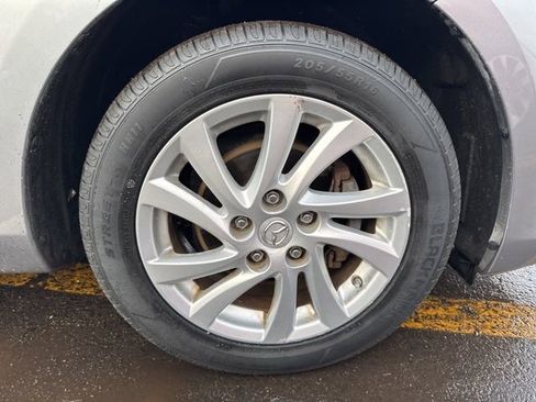 Used 2012 MAZDA MAZDA3 i Touring image 30