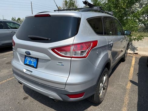 Used 2015 Ford Escape SE w/ Equipment Group 201A AWD/4WD image 3