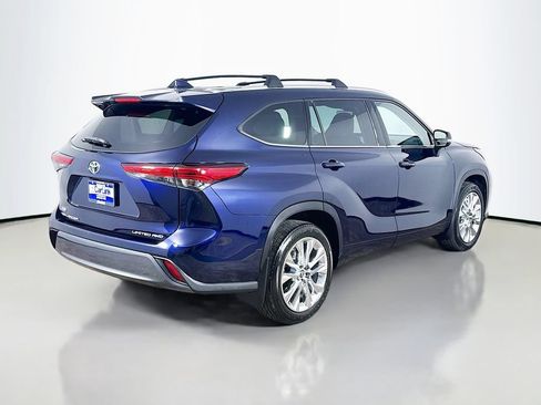 Used 2020 Toyota Highlander Limited AWD/4WD image 8