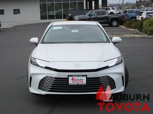 New 2026 Toyota Camry XLE image 14