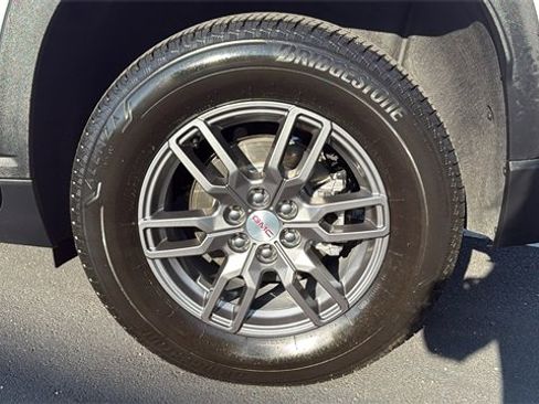 Certified 2025 GMC Acadia Elevation image 10