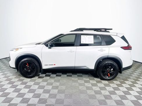 Used 2025 Nissan Rogue SV AWD/4WD image 5