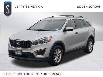 Used 2016 Kia Sorento LX w/ LX Convenience Package