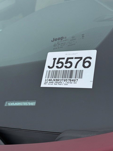 New 2026 Jeep Grand Cherokee L Limited w/ Luxury Tech Group II AWD/4WD image 36
