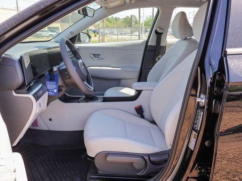 New 2026 Hyundai Kona SE image 7