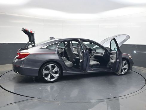 Used 2020 Honda Accord Touring image 34