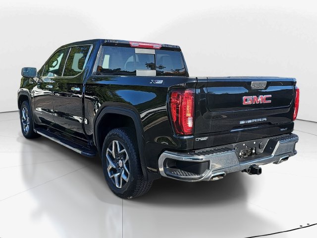 Used 2023 GMC Sierra 1500 SLT w/ SLT Premium Package AWD/4WD image 5