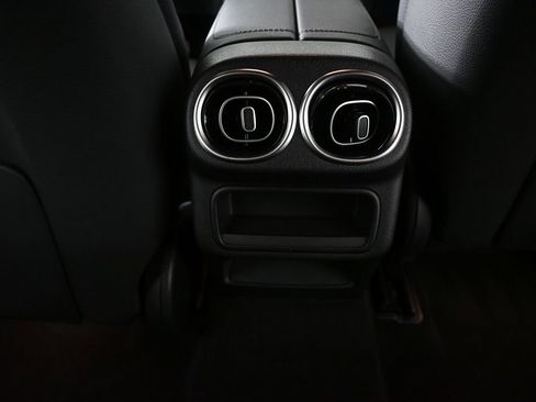 Certified 2024 Mercedes-Benz GLC 300 4MATIC image 17