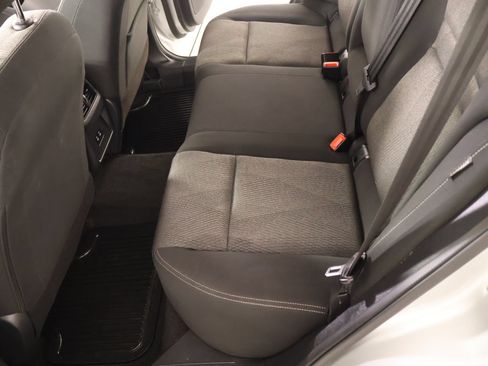 Used 2025 Nissan Rogue SV FWD image 11
