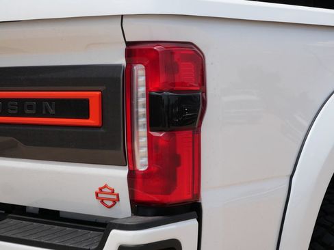 New 2026 Ford F250 Lariat w/ Black Appearance Package AWD/4WD image 12